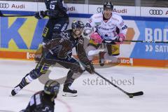 Im Bild: Fabio Wagner (#5 ERC)

Eishockey - Herren - DEL - Saison 2019/2020 -  ERC Ingolstadt - Eisbären Berlin - Foto: Ralf Lüger