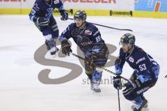 Im Bild: Hans Detsch (#89 ERC) und Brandon Mashinter (#53 ERC)

Eishockey - Herren - DEL - Saison 2019/2020 -  ERC Ingolstadt - Adler Mannheim - Foto: Ralf Lüger