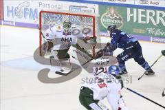 Im Bild: Brett Oslon (#16 ERC) und Markus Keller (#35 Augsburger Panther)

Eishockey - Herren - DEL - Saison 2019/2020 -  ERC Ingolstadt - Augsburger Panther - Foto: Ralf Lüger