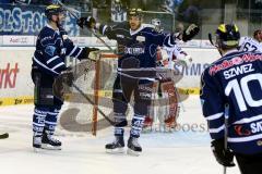 DEL - Playoff - Viertelfinale - 7. Spiel - ERC Ingolstadt - Iserlohn Roosters - Alexandre Picard (#45 ERC Ingolstadt) schiesst den 1:1 Ausgleichstreffer - Mathias Lange Torwart Iserlohn - Alexandre Picard (#45 ERC Ingolstadt) - Foto: Jürgen Meyer