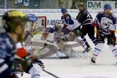 DEL - Play Off - Finale - Spiel 4 ERC Ingolstadt - Adler Mannheim - Endras Dennis (#44) - Petr Taticek (#17 ERC Ingolstadt) - Foto: Jürgen Meyer