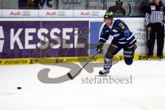 DEL - Play Offs - ERC Ingolstadt - Iserlohn Roosters - Christoph Gawlik mit vollem Einsatz. Foto: Adalbert Michalik