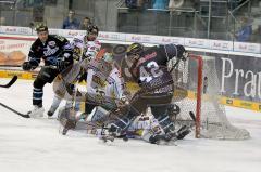 ERC Ingolstadt - Krefeld Pinguine - Playoff - Viertelfinale - Spiel2 - Jared Ross mit Einschussmöglichkeit - Foto: Juergen Meyer