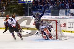 DEL - Play Offs - ERC Ingolstadt - Iserlohn Roosters - Jared Ross trift zum 5:1 und jubelt. Foto: Adalbert Michalik