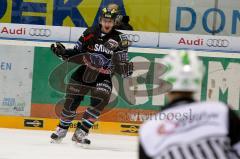 ERC Ingolstadt - Krefeld Pinguine - Playoff - Viertelfinale - Spiel2  - Michel Periard jubelt über sein Tor zum 2:1 Führungstreffer - Foto: Juergen Meyer