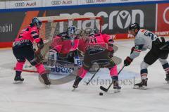 Penny DEL - Eishockey - Saison 2021/22 - ERC Ingolstadt - Nürnberg Ice Tigers - Kevin Reich Torwart (#35 ERCI) - Justin Feser (#71 ERCI) - Max Kislinger (#21 Nürnberg) -  Foto: Jürgen Meyer