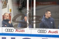 Im Bild: Benedikt Hils (Physio) Matthias Klein (Physio)

