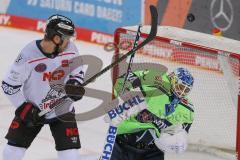 DEL - Eishockey - Saison 2020/21 - ERC Ingolstadt - Nürnberg Ice Tigers - Michael Garteig Torwart (#34 ERCI) bekommt den Puck an die Maske - Foto: Jürgen Meyer