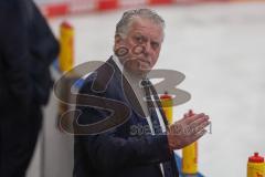 Penny DEL - Eishockey - Saison 2021/22 - ERC Ingolstadt - Fischtown Pinguins Bremerhaven -  Doug Shedden (Cheftrainer ERCI) - Foto: Jürgen Meyer