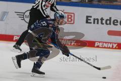 Penny DEL - Eishockey - Saison 2021/22 - ERC Ingolstadt - Augsburger Panther - Mathew Bodie (#22 ERCI) -  Foto: Stefan Bösl