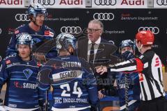 DEL - Eishockey - ERC Ingolstadt - Eisbären Berlin - Aufregung Trainerbank Spieler, Chef-Trainer Doug Shedden (ERC) Brandon DeFazio (24 - ERC) Chris Bourque (77 - ERC) Frederik Storm (9 - ERC) Louis-Marc Aubry (11 - ERC)