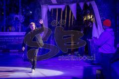 DEL; ERC Ingolstadt - Dresdner Eislöwen; Ehrung Thomas Greilinger (39 ERC) Christoph Gawlik wird begrüßt