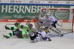 DEL - Eishockey - Saison 2020/21 - ERC Ingolstadt - Eisbären Berlin - Wayne Simpson (#21 ERCI) - Mathias Niederberger Torwart (#35 Berlin) - Kai Wissmann (#6 Berlin) - Foto: Jürgen Meyer