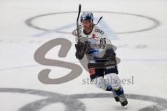 DEL - Vorbereitungsspiel - Saison 2021/22 - ERC Ingolstadt - Rytiri Kladno - Daniel Pietta (#86 ERCI) - beim warm machen  - Foto: Jürgen Meyer