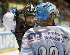 ERC Ingolstadt - Hamburg 14.03.08 Pre PlayOff - Brad Leeb nach der kleinen Schlägerei mit den Hamburgern