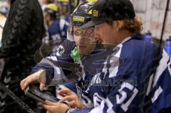 ERC Ingolstadt - IFK Helsinki  - Timo Pielmeier und Derek Hahn - Foto: Jürgen Meyer