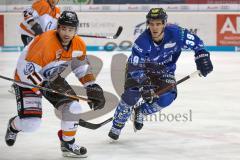 DEL - Eishockey - ERC Ingolstadt - Grizzlys Wolfsburg - Brent Aubin (11 Wolfsburg) Thomas Greilinger (ERC 39)