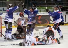 ERC Ingolstadt - Wolfsburg - Torjubel - Yannick Seidenberg trifft zum 3:0