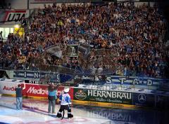 ERC Ingolstadt - Die Fans werden vor dem Spiel vom Stadionsprecher angefeuert