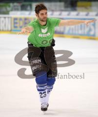 ERC Ingolstadt - Augsburg Duncan Milroy Fans lässt sich von den Fans feiern