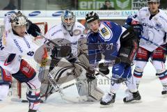 ERC Ingolstadt - Berlin - Matt Keith fordert den Puck