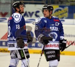 ERC Ingolstadt - Nürnberg - Kurze Absprache, Doug Ast und Yannik Seidenberg