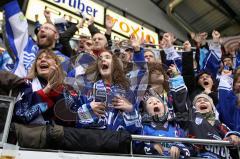 DEL - ERC Ingolstadt - Kölner Haie - Die Fans feiern den Siegtreffer in der Verlängerung
