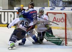 ERC Ingolstadt - Nürnberg - Duncan Milroy in Bedrängnis