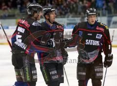 DEL - ERC Ingolstadt - Augsburg Panther - Tor Ben Clymer, Jubel Dominic Walsh und rechts Pat Kavanagh