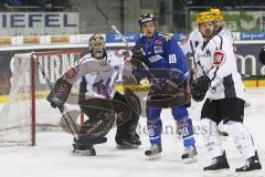 ERC Ingolstadt - Frankfurt Lions - Thomas Greilinger mit Erwartung eines Schußes auf das Frankfurter Tor