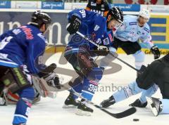 DEL - ERC Ingolstadt - Hamburg Freezers - Norman Martens Zweikampf