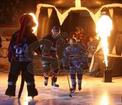 DEL - ERC Ingolstadt - Eisbären Berlin - Einlauf Tim Hambly