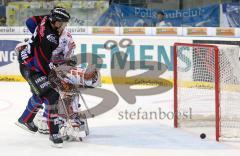 DEL - ERC Ingolstadt - DEG Düsseldorf - 5:2 - 

Pat Kavanagh trifft zum 3:2