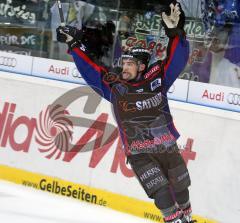 DEL - ERC Ingolstadt - DEG Düsseldorf - 5:2 - Tyler Bouck jubelt zu seinem 5:2