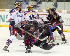 DEL - ERC Ingolstadt - Eisbären Berlin - Wird von den Beinen geholt, Pat Kavanagh