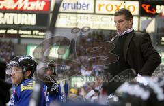 DEL - ERC Ingolstadt - Frankfurt - 4.Playoff - Greg Thomson holt tief Luft nach der Stress