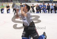 DEL - ERC Ingolstadt - Frankfurt Lions Sieg im Viertelfinale - Stephan Daschner feuert die Fans an