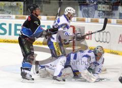 DEL - ERC Ingolstadt - EHC München - Kam alleine vor das Tor, leider ohne erfolg in seinem 500. DEL Spiel - Jakub Ficenec