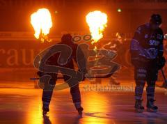 DEL - ERC Ingolstadt - Krefeld Pinguine - Einmarsch Feuer