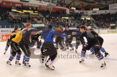 DEL - ERC Ingolstadt - Berlin - Siejgubel der Panther für die Fans