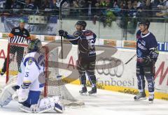 DEL - ERC Ingolstadt - EHC München - Tor und Ausgleich durch Michael Waginger, Coline Forbes rechts