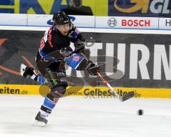 DEL - ERC Ingolstadt - Hannover - Joe Motzko schießt hier das 2:0