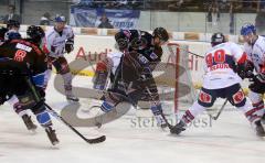 DEL - ERC Ingolstadt - Eisbären Berlin Playoff - Felix Schütz schiesst sich durch die Beine, leider vorbei