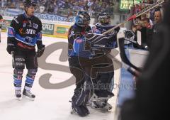 DEL - ERC Ingolstadt - Eisbären Berlin Playoff - Ian Gordon wird ausgewechselt und Markus Janka kommt