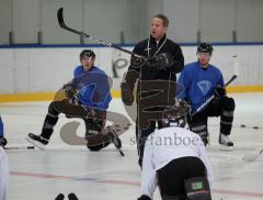 DEL - ERC Ingolstadt - Erstes Training des neuen Trainers Rich Chernomaz