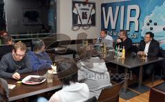 ERC Fanstammtisch in der Panther Sportsbar am 25.01.2011 - Trainer Rich Chernomaz, Rudi Hofweber und Jürgen Arnold stellen sich den Fragen der Fans