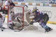 DEL - ERC Ingolstadt - DEG Düsseldorf - Rick Girard knapp am Tor