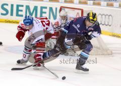 DEL - ERC Ingolstadt - Augsburger Panther 4:3 - rechts Joe Motzko