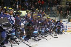 ERC Ingolstadt - Iserlohn Roosters - Knieen vor den Fans Jubel Sieg