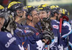 ERC Ingolstadt - Iserlohn Roosters - vor den Fans Jakub Ficenec